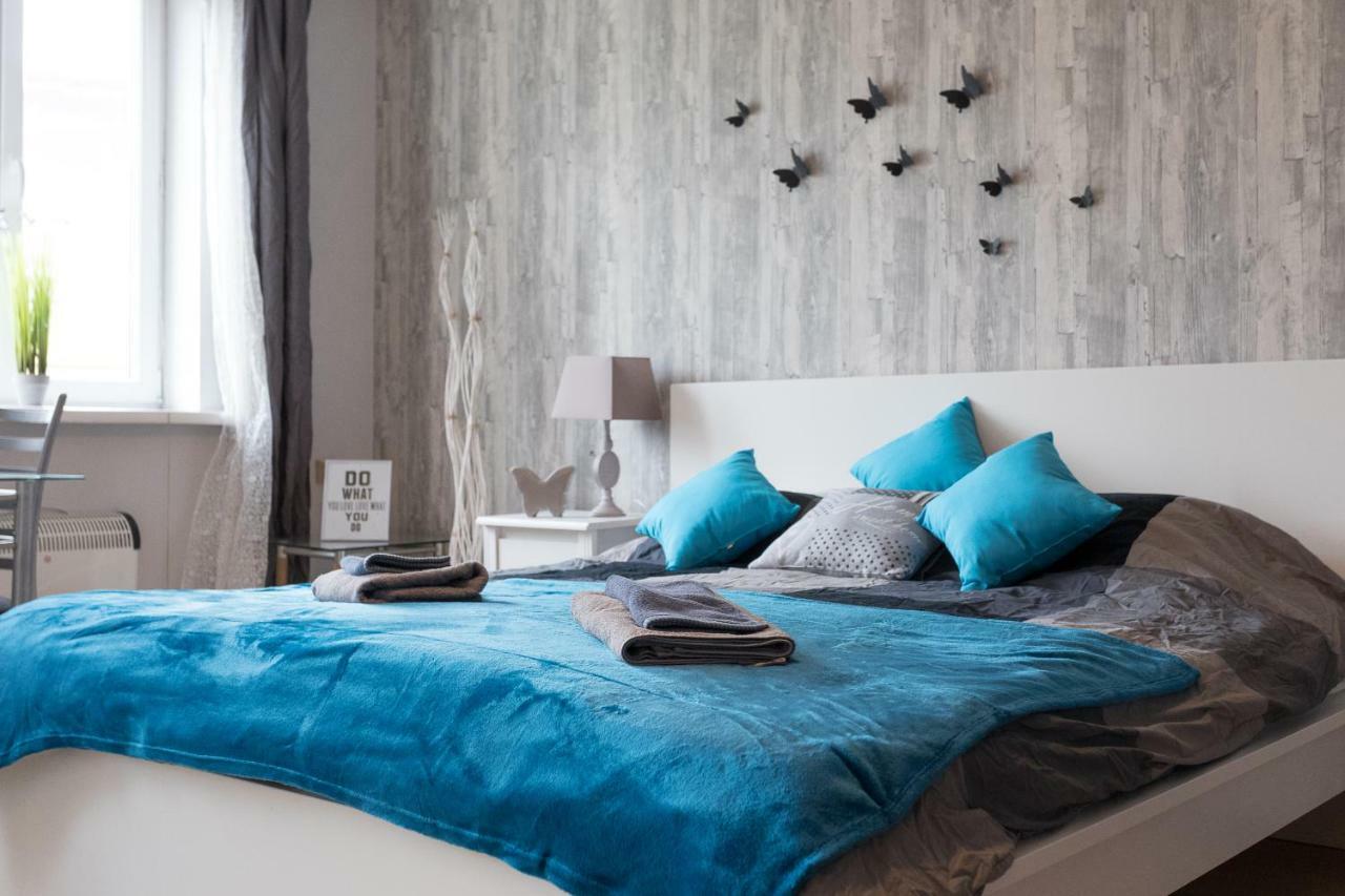 Cute Red Star Studio City Center Відень Екстер'єр фото